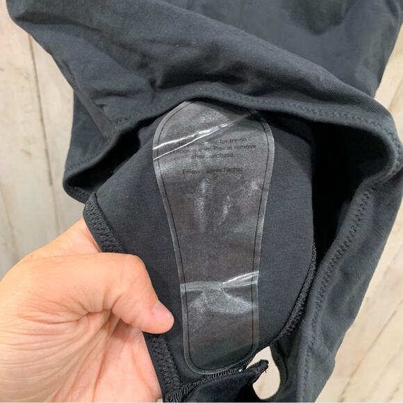 NWT Everlane The Short Sleeve Crew Neck Black Brief Bodysuit - Picture 6 of 6